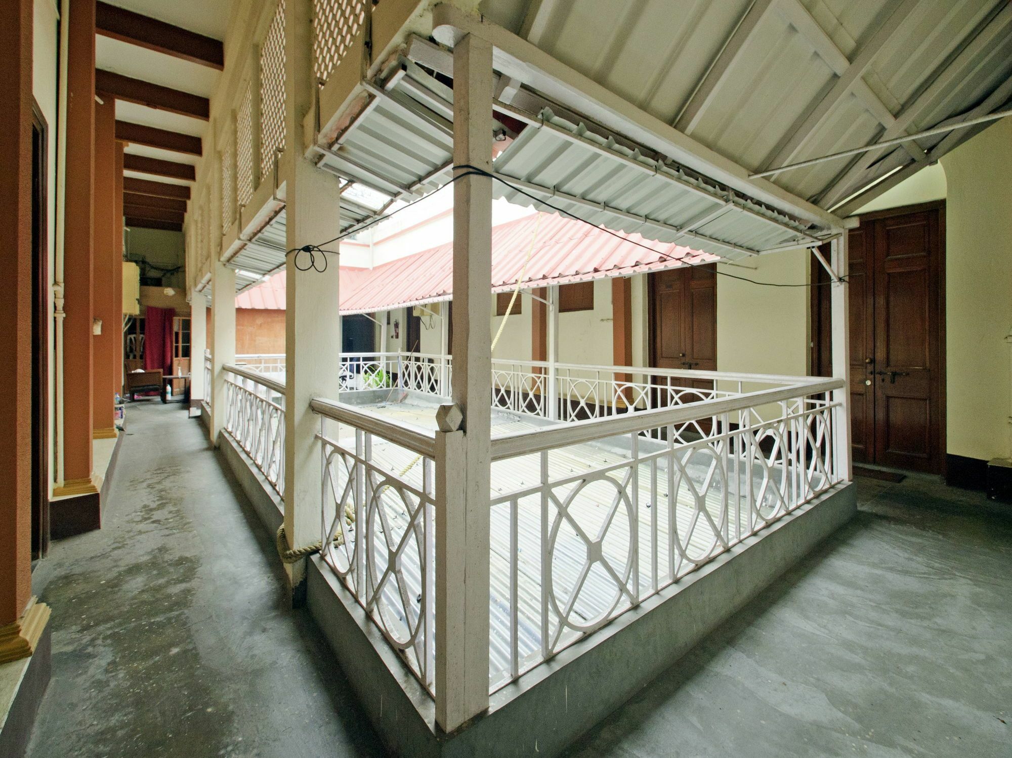 Oyo 5811 Seacom Inn Ymca Esplanade Calcutta Eksteriør billede